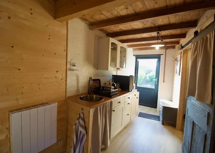 Le Dixneufcentvinschiroubles Holiday home Chiroubles